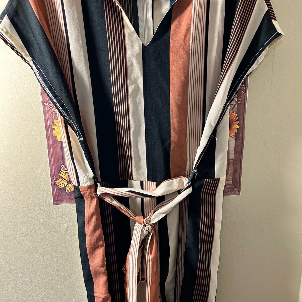 Dress, Multi Color. Great for Early Fall
